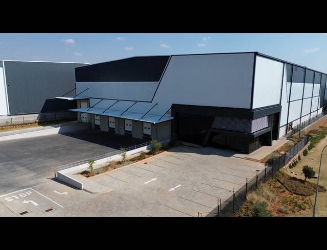 5,393M² WAREHOUSE TO LET IN LINBRO PARK